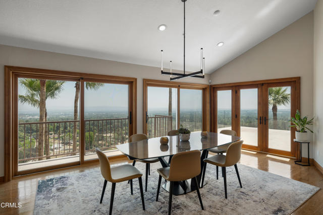 Detail Gallery Image 11 of 70 For 2954 Zane Grey Ter, Altadena,  CA 91001 - 5 Beds | 5/1 Baths