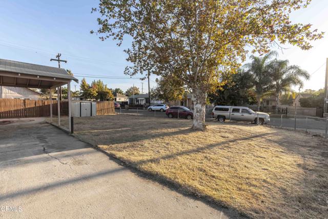 Detail Gallery Image 3 of 39 For 1530 Pearl St, Bakersfield,  CA 93305 - – Beds | – Baths