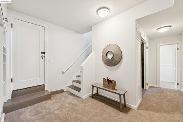 Image 46 of 60 For 906 Paramount Rd