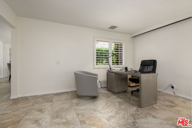 69385 Avenida De Las Montanas, Cathedral City CA: https://media.crmls.org/mediaz/b455dfbb-1c63-49ed-90c1-7fe132b1b140.jpg