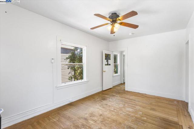 2255 Lincoln Ave., Alameda CA: https://media.crmls.org/mediaz/b456250c-ce05-4663-bbd2-29db28d84246.jpg