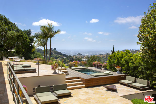 7400 Pyramid Place, Los Angeles CA: https://media.crmls.org/mediaz/b45643c7-a4ca-48c8-a1b2-744950435dd2.jpg