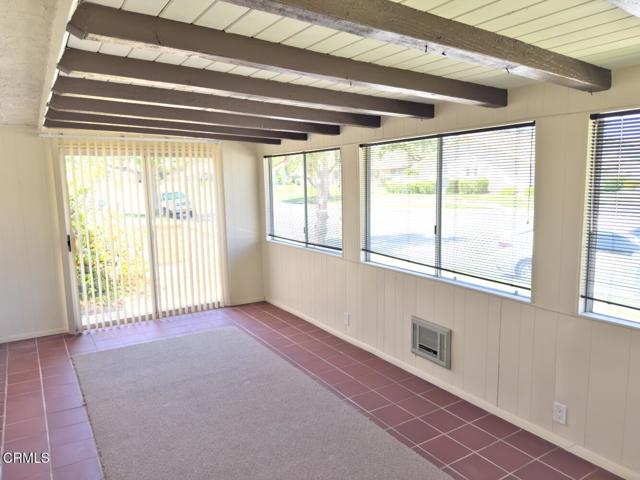 24121 Village 24, Camarillo CA: https://media.crmls.org/mediaz/b456caf0-9836-4ffa-8033-d69661f963c5.jpg