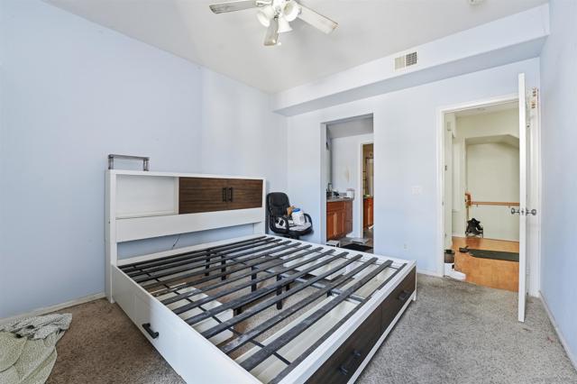 2284 Alicante, Chula Vista CA: https://media.crmls.org/mediaz/b4575199-3ad3-47d2-85d9-74709e04612d.jpg