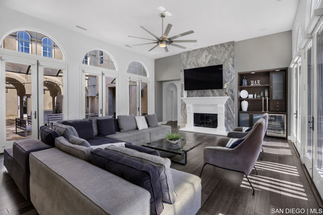 2832 Echo Ridge CT, Chula Vista CA: https://media.crmls.org/mediaz/b45872bf-2a51-4e8f-acce-cf42caeb94e4.jpg