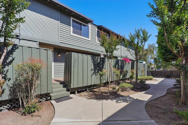 2216 Fazeli Court, Campbell CA: https://media.crmls.org/mediaz/b4587ade-5917-4b06-b8ff-7fdc0e59a3f2.jpg