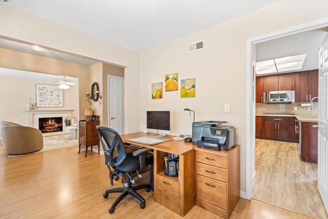 2845 Briarwood Dr, Livermore CA: https://media.crmls.org/mediaz/b4588e0e-1312-4dd4-812e-6c92f60fe68a.jpg