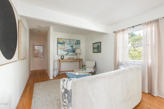 Detail Gallery Image 19 of 34 For 524 Glen Holly Dr, Pasadena,  CA 91105 - 2 Beds | 2 Baths