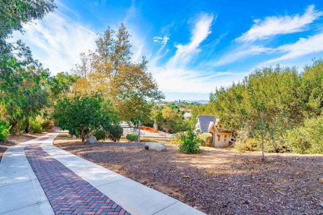 5 Rolling View Lane, Fallbrook, California 92028, 5 Bedrooms Bedrooms, ,5 BathroomsBathrooms,Single Family Residence,For Sale,Rolling View Lane,240024533SD