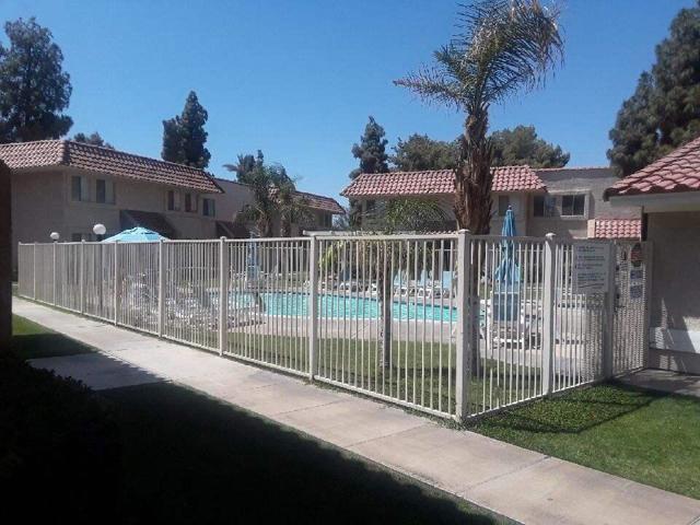 Image 11 of 14 For 82567 Avenue 48  37