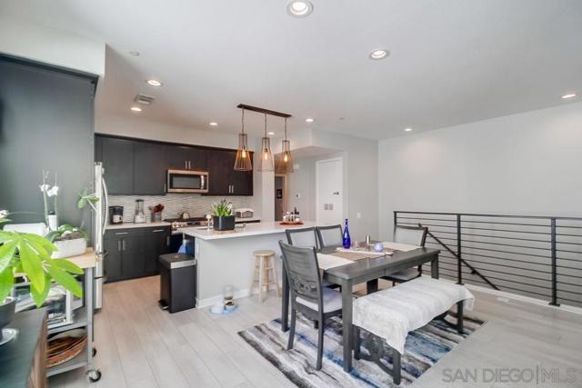 2092 Tango Loop, Chula Vista CA: https://media.crmls.org/mediaz/b45b9e71-821b-4257-99f1-c9b600b71e81.jpg