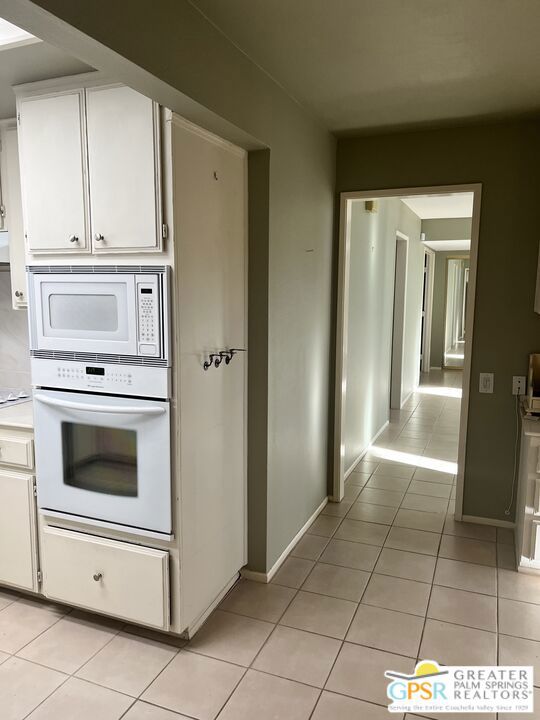 Image 10 of 27 For 40056 Silktree Court