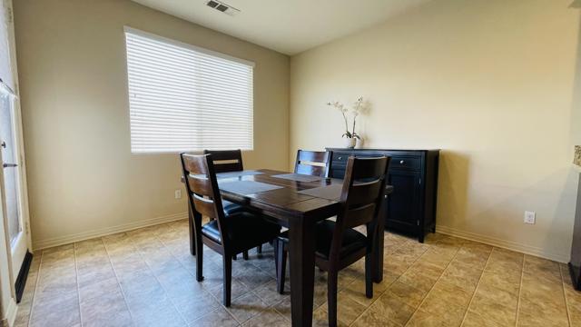 82982 Wheatley Court, Indio CA: https://media.crmls.org/mediaz/b45f049a-59bf-42b8-89a5-2a510c12ab6b.jpg