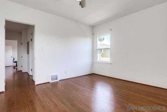 Image 25 of 39 For 4550 Norma Dr.