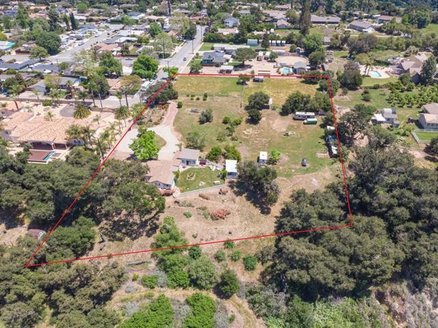 250 Verde Oak Drive, Oak View CA: https://media.crmls.org/mediaz/b46050ab-b0b7-427d-b861-c7938ae23709.jpg