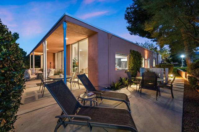 47360 Jadida Avenue, Palm Desert CA: https://media.crmls.org/mediaz/b461381f-a31c-4afc-a51d-09ed4d377a00.jpg
