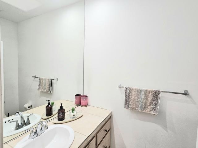 68520 Risueno Road, Cathedral City CA: https://media.crmls.org/mediaz/b4618d1f-b26a-42bf-9569-9c89c18d3774.jpg
