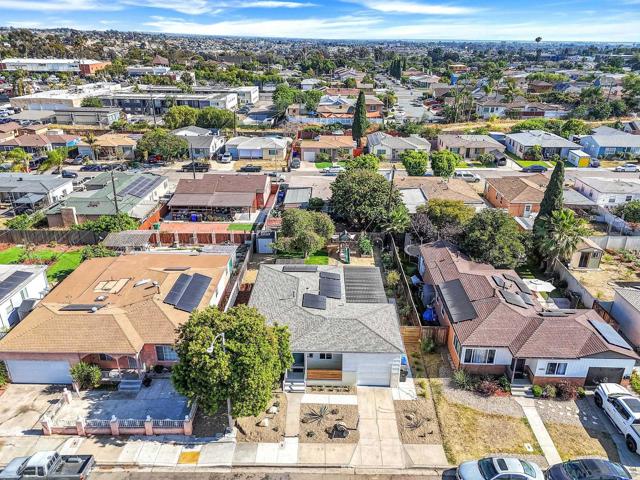 4991 Date Pl, San Diego CA: https://media.crmls.org/mediaz/b46283bb-48ce-4ecc-83ba-0232a6536d20.jpg