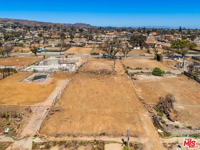 790 Alma Real Drive, Pacific Palisades CA: https://media.crmls.org/mediaz/b4629ef6-5bd4-4666-af6f-836edb8bc4a5.jpg