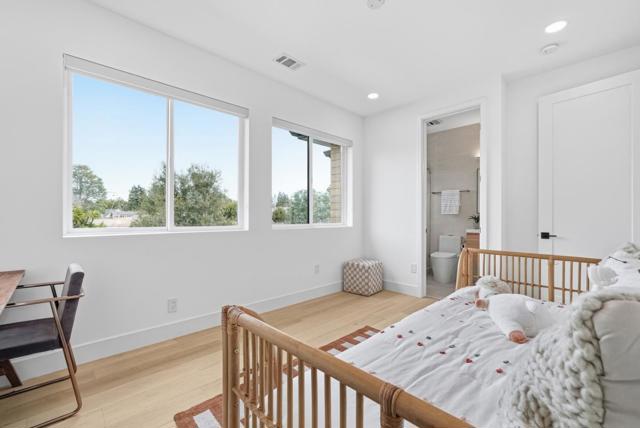 395 Martens Avenue, Mountain View CA: https://media.crmls.org/mediaz/b462f8d6-f377-47be-ad6f-3f8280601aae.jpg