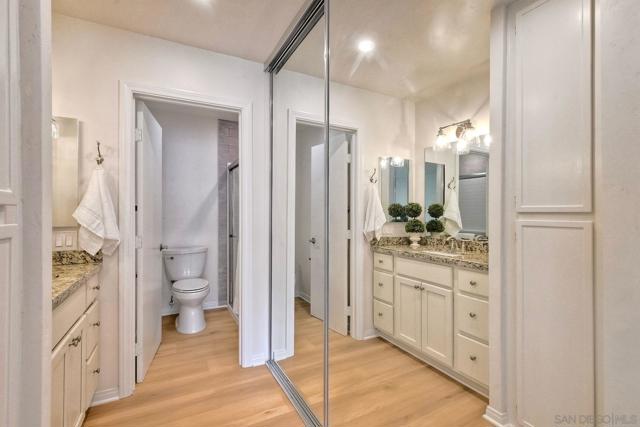 13260 Wimberly Sq, San Diego CA: https://media.crmls.org/mediaz/b4631449-ba6b-4537-91af-e80269c2c11e.jpg