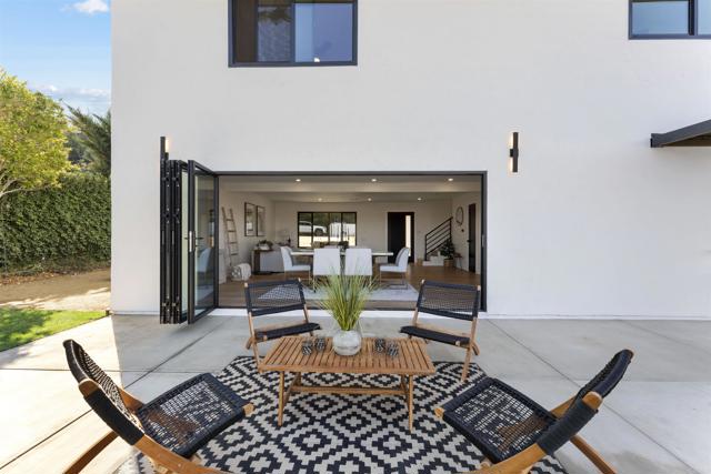 5777 Desert View Drive, La Jolla CA: https://media.crmls.org/mediaz/b463e461-c5a5-4139-91fa-f2552a0e16e5.jpg