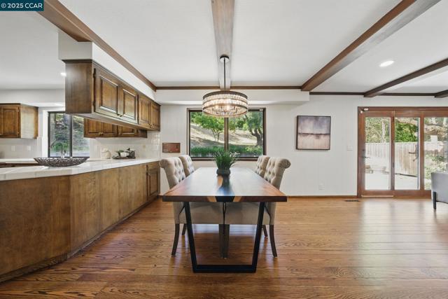 3938 Los Arabis Dr, Lafayette CA: https://media.crmls.org/mediaz/b464bead-19a8-4b59-aeb5-9b690b82226e.jpg