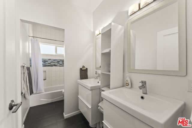 145 Napoleon Street, Playa del Rey CA: https://media.crmls.org/mediaz/b464e5e9-05f2-4c6c-a844-19d0b2a3f75b.jpg