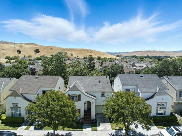546 Chelsea, San Jose CA: https://media.crmls.org/mediaz/b4664b97-8db7-4ce6-8c8c-452871c50cb2.jpg