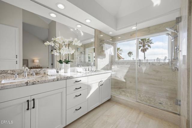 2205 Vina Del Mar, Oxnard CA: https://media.crmls.org/mediaz/b4664bb3-6a7d-4b04-9eab-eb875ba5788c.jpg
