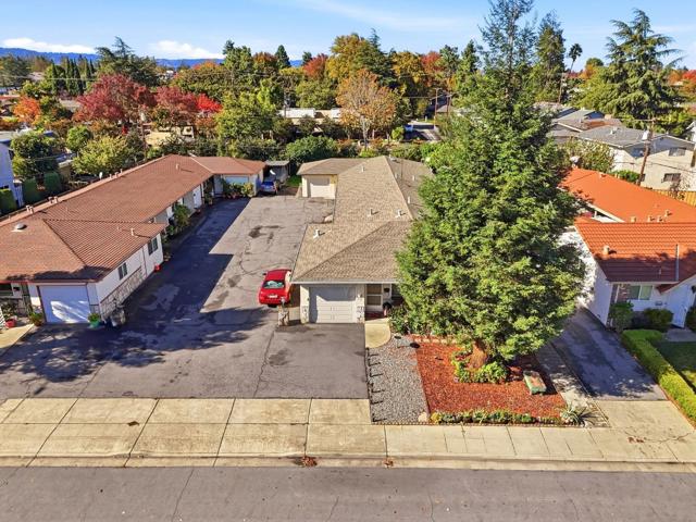 457 Carneros Avenue, Sunnyvale CA: https://media.crmls.org/mediaz/b4667dfd-668a-41b5-84e0-2ba92f894175.jpg