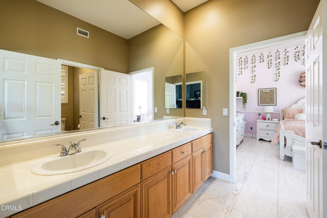 Detail Gallery Image 21 of 43 For 1833 Corte Jubilo, Camarillo,  CA 93012 - 4 Beds | 4 Baths