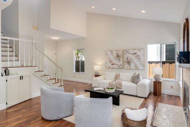 44930 Lynx Dr, Fremont CA: https://media.crmls.org/mediaz/b4668b51-17ea-44f0-b7a0-93b04ba4695c.jpg