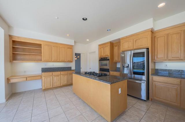 27606 Prestancia Circle, Salinas CA: https://media.crmls.org/mediaz/b46784fc-aa6c-4e64-8f99-ee382e537809.jpg