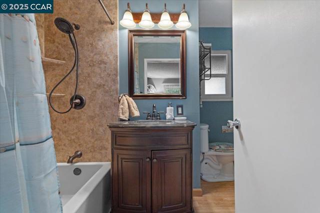 2644 E Olivera Rd, Concord CA: https://media.crmls.org/mediaz/b4683e15-d426-403e-8d74-9b3a66656efb.jpg