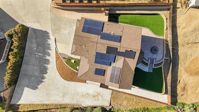 Detail Gallery Image 50 of 55 For 209 Journeys End, Vista,  CA 92083 - 4 Beds | 2/1 Baths