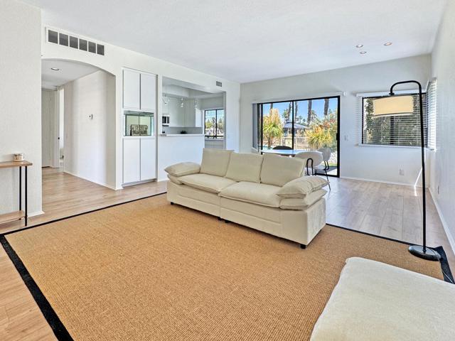 67170 W Chimayo Drive, Cathedral City CA: https://media.crmls.org/mediaz/b468b464-5126-44b0-8a2c-ad229e48a960.jpg