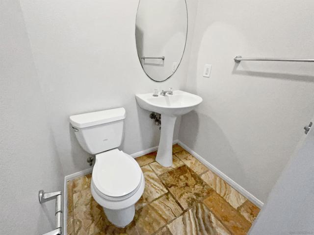 1393 Misty Ridge Pl, Chula Vista CA: https://media.crmls.org/mediaz/b46a1cf2-d45f-49ed-8987-dd963355ab56.jpg