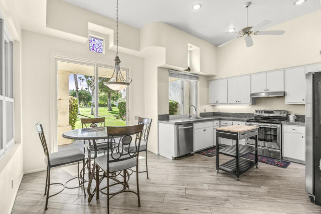 Image 7 of 36 For 29379 Trancas Drive
