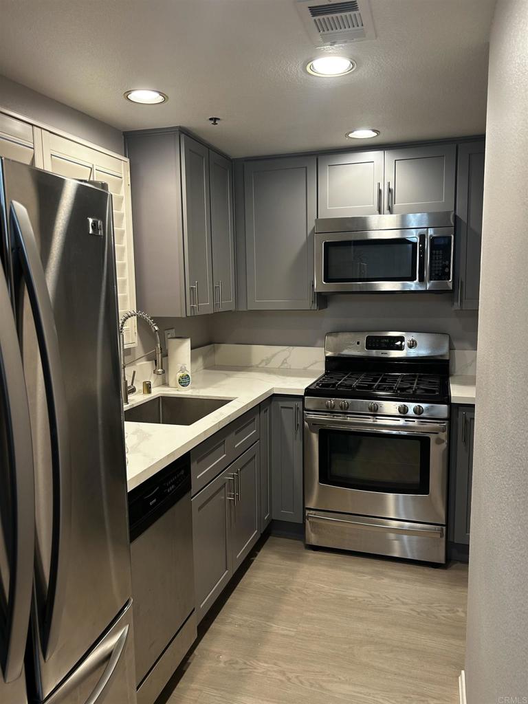 3666 3rd Avenue - photo 8