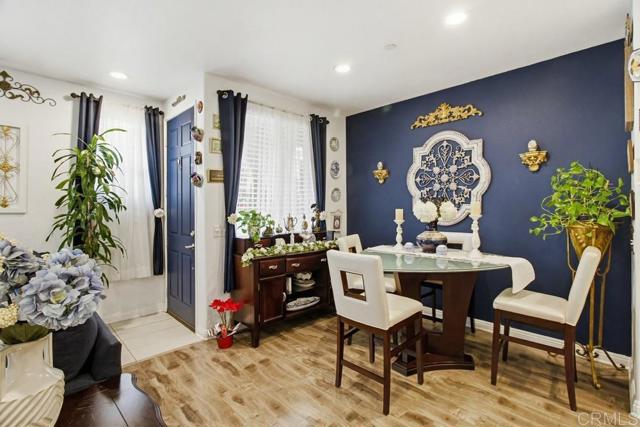 Detail Gallery Image 7 of 36 For 6133 Verda Ln, San Diego,  CA 92130 - 2 Beds | 2/1 Baths