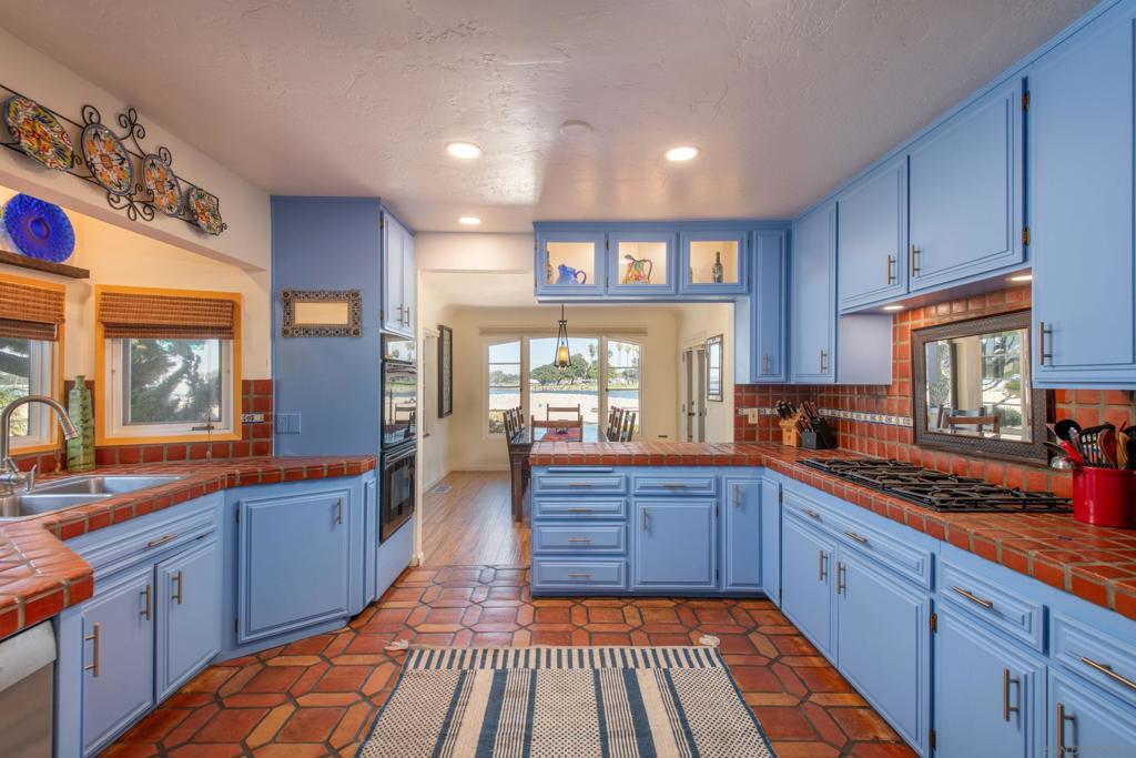 MLS #250000738SD image #20