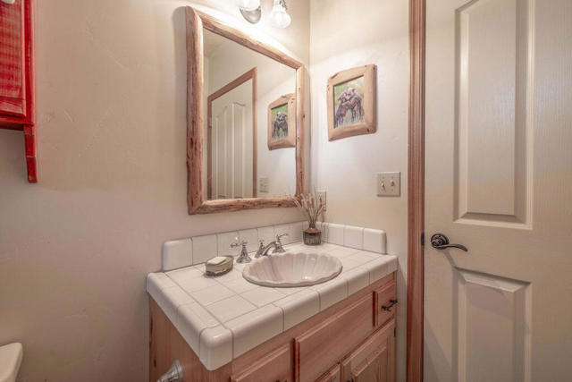 1307 Pigeon Road, Big Bear CA: https://media.crmls.org/mediaz/b46d39e0-dc2a-483b-a103-fbc6a81a3161.jpg