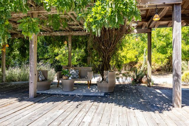 994 Laurel Grove Drive, Soquel CA: https://media.crmls.org/mediaz/b46d80db-bfaf-46b3-bd43-9a19273d6ee5.jpg