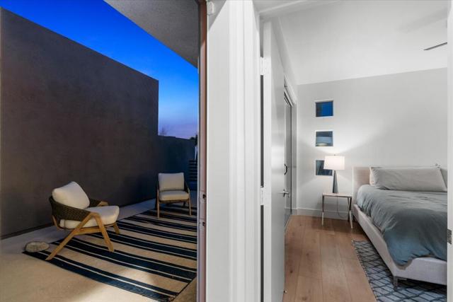 252 Breeze Loop, Palm Springs CA: https://media.crmls.org/mediaz/b46d8423-b444-45ab-a394-e0554488e950.jpg