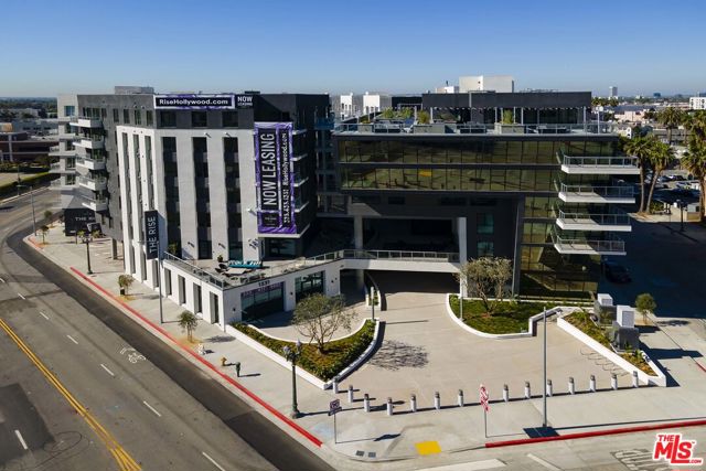 1331 N Cahuenga Boulevard, Los Angeles CA: https://media.crmls.org/mediaz/b46e2286-e549-422b-9a99-13f1fecf9ed7.jpg