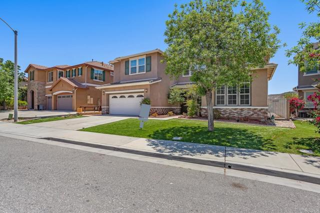 41013 Sunsprite St, Lake Elsinore CA: https://media.crmls.org/mediaz/b46e42d8-2429-42d8-b410-ff882c78d162.jpg
