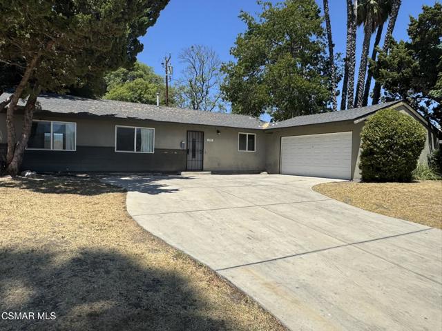 1749 Wilton Street, Simi Valley CA: https://media.crmls.org/mediaz/b46ed323-2d45-415b-b634-5a5332595e57.jpg