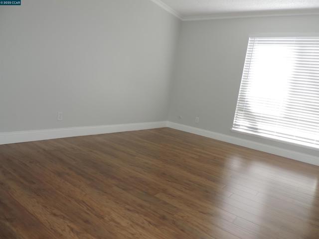 470 N Civic Dr., Walnut Creek CA: https://media.crmls.org/mediaz/b46fdb33-4161-4bf1-9fdb-0ee9c4b3f239.jpg