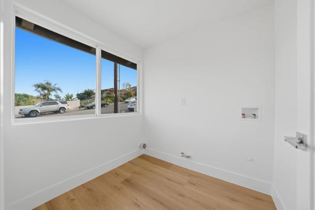 Detail Gallery Image 22 of 43 For 3625 Peach Blossom St, National City,  CA 91950 - 5 Beds | 3 Baths